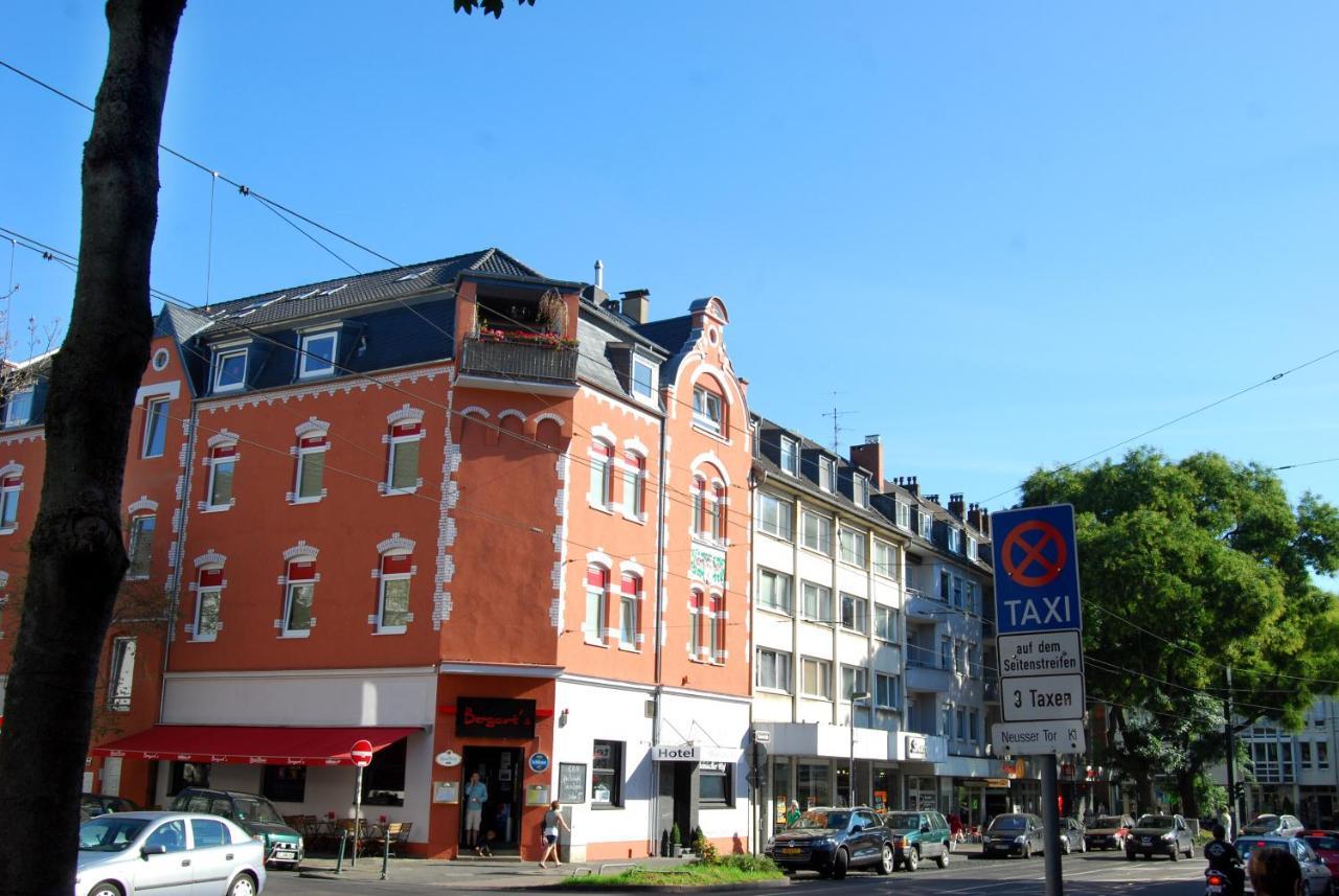 Hotel Rheinischer Hof Erkrath Esterno foto