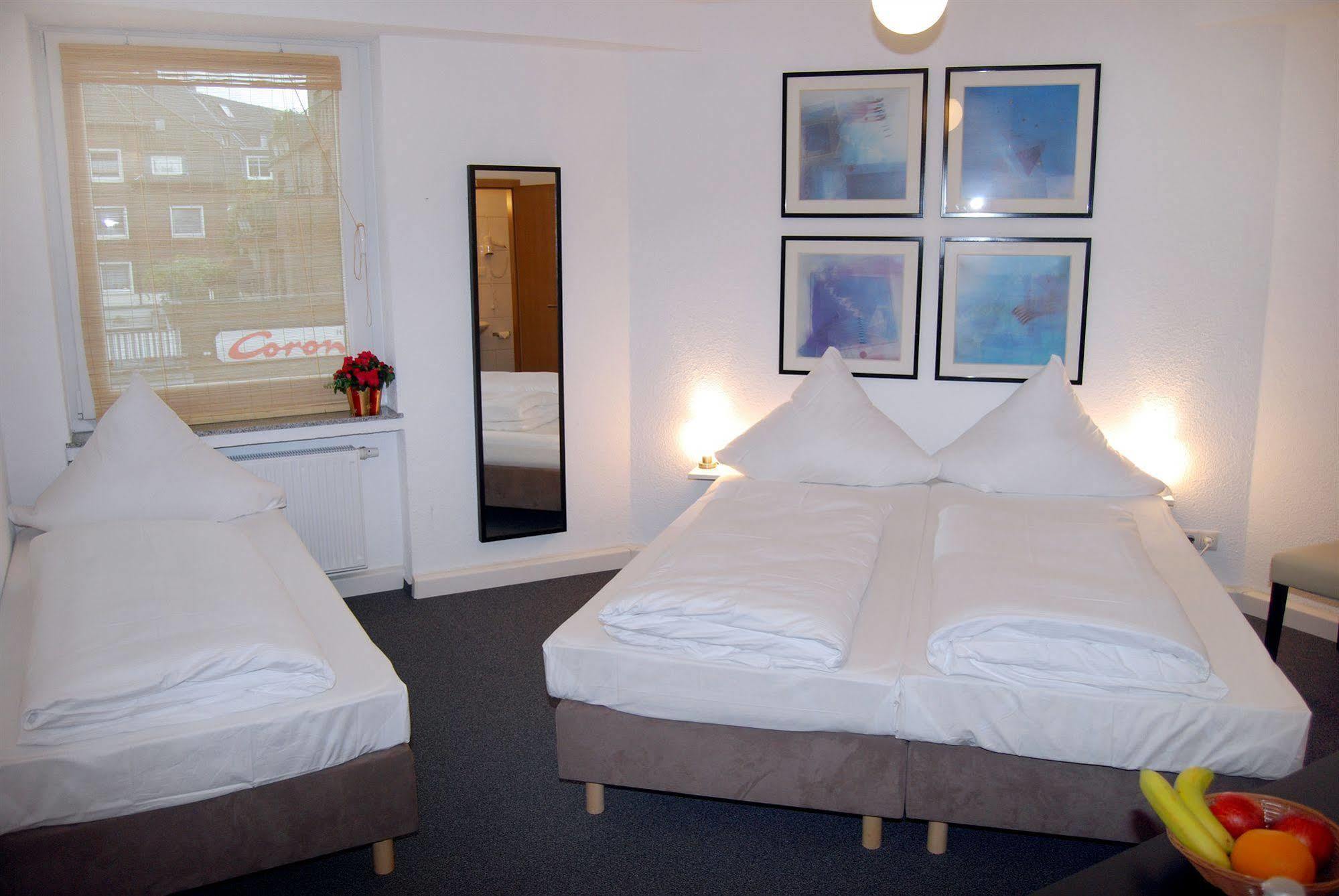 Hotel Rheinischer Hof Erkrath Esterno foto